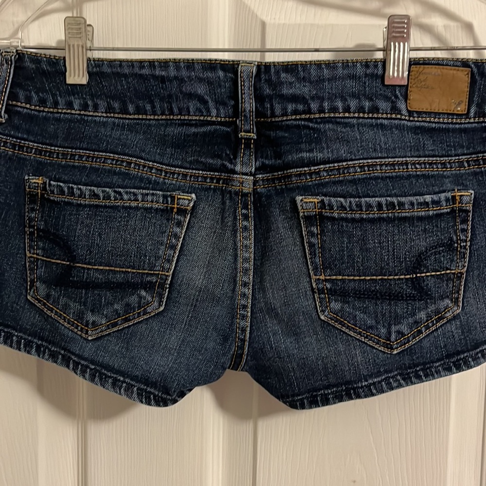 American Eagle Size 2 Denim Shorts! - Picture 4 of 4